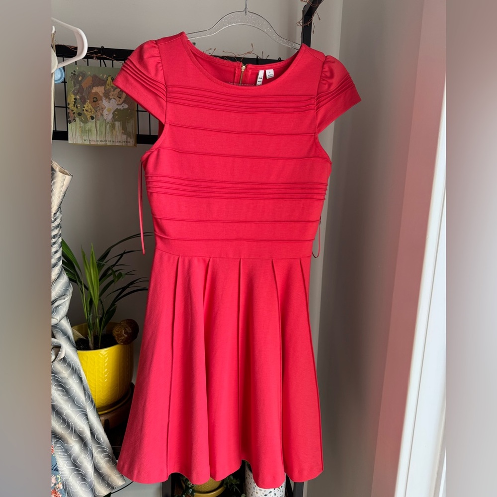 Elle Red Cap Sleeve Dress EUC 6